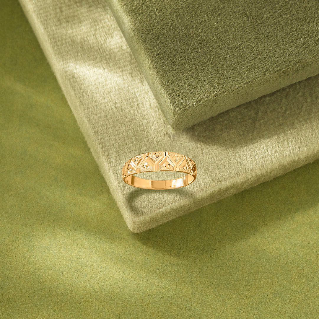 Angular Gleam Men's Gold Ring