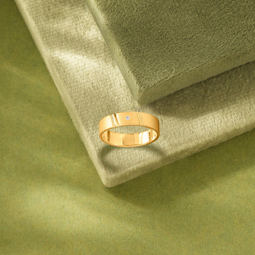 Tilt Glow Men's Gold Ring