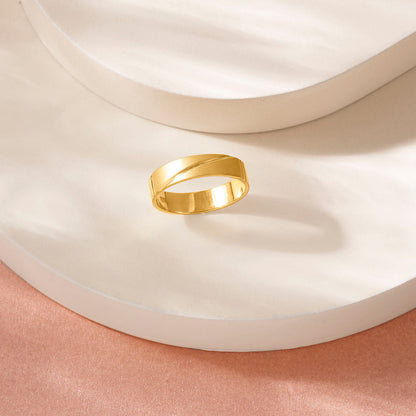 Diagonal Line Men's Gold Ring