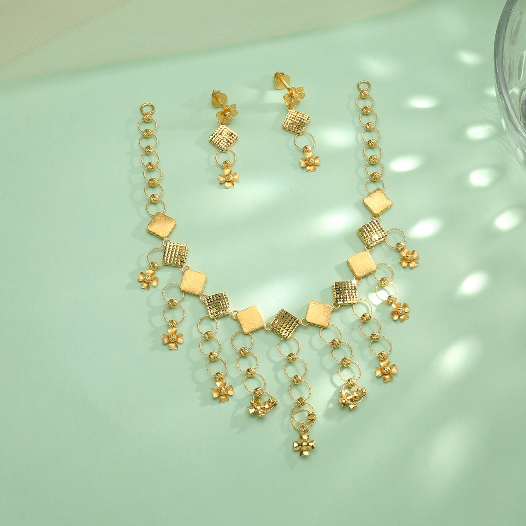 Draped Glow Gold Necklace Set for Women