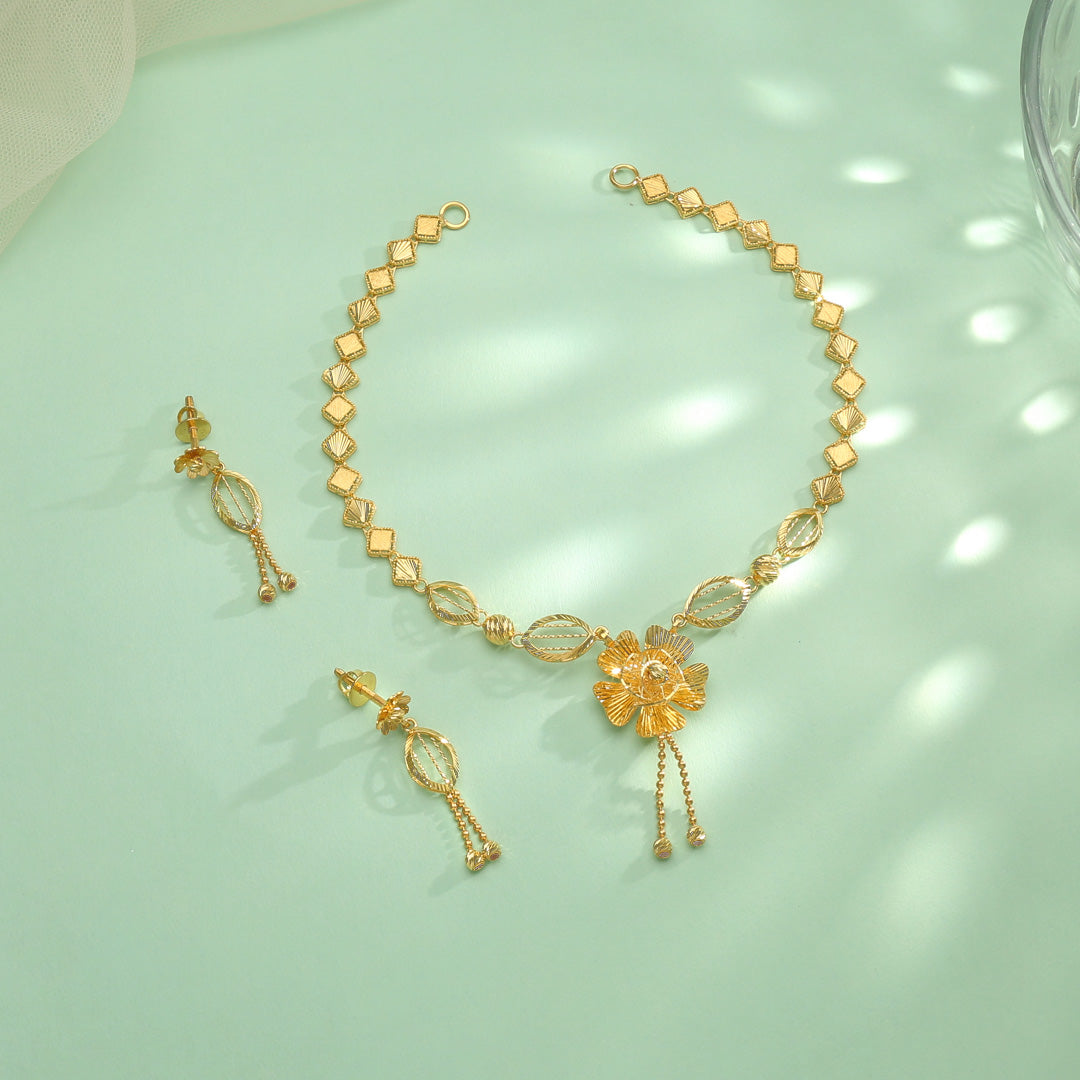Bloom Drop Gold Necklace Set for Women