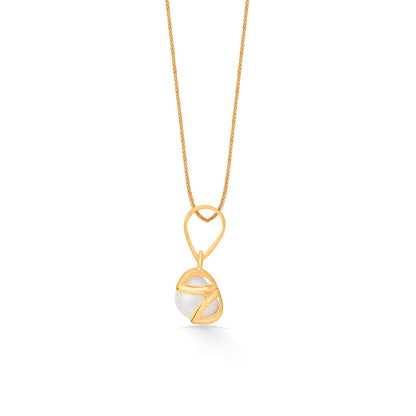 Sunlit Pearl Gold Pendant Set for Women