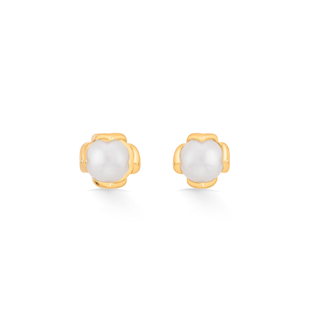 Sunlit Pearl Gold Pendant Set for Women