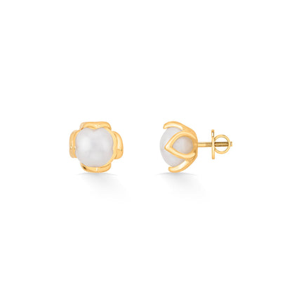 Sunlit Pearl Gold Pendant Set for Women