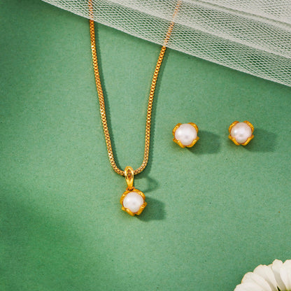 Sunlit Pearl Gold Pendant Set for Women