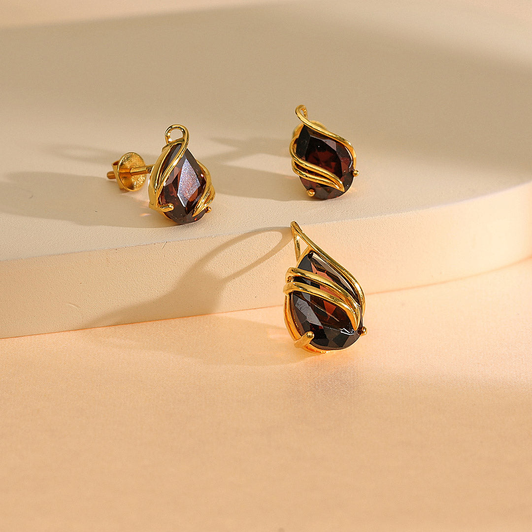 Dusk Glow Gold Pendant Set for Women