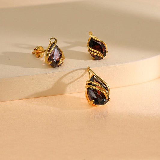 Dusk Glow Gold Pendant Set for Women
