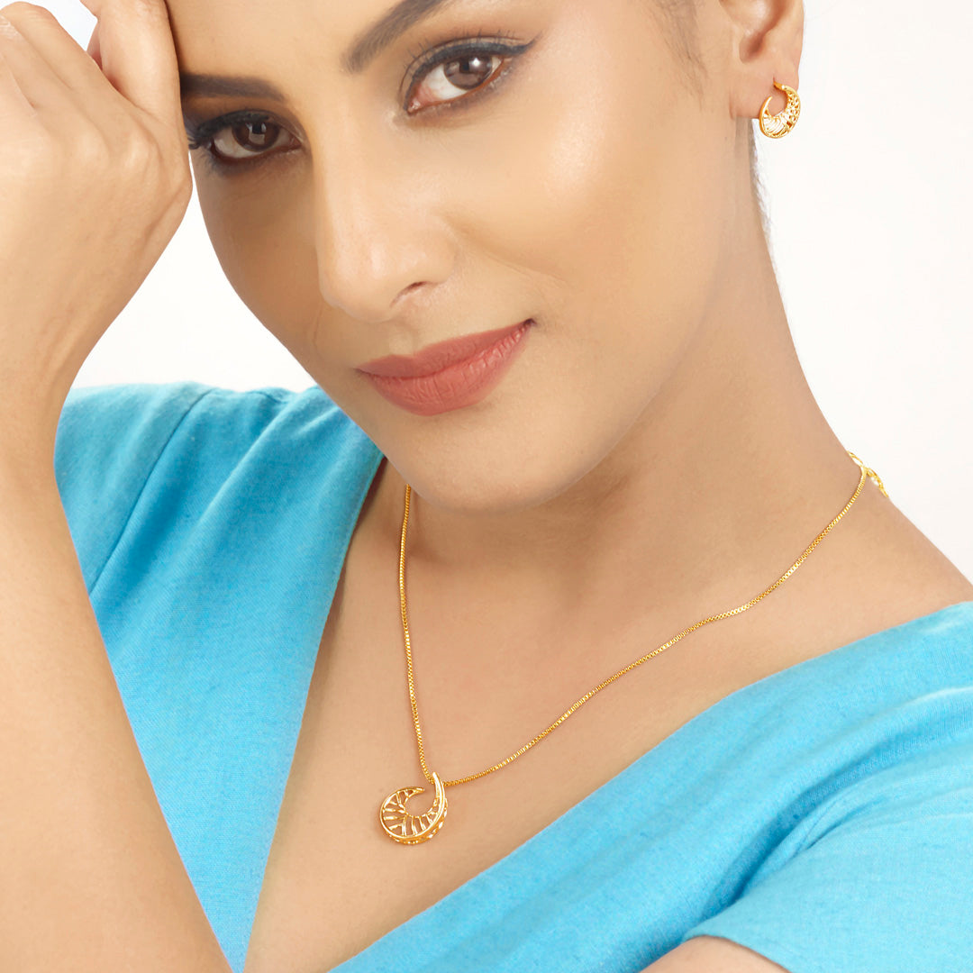 Sun Twist Gold Pendant Set for Women