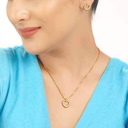 Heart Glow Gold Pendant Set for Women