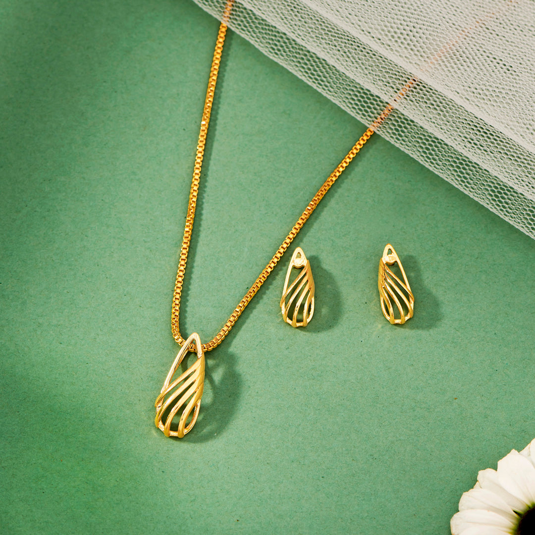 Light Cascade Gold Pendant Set for Women
