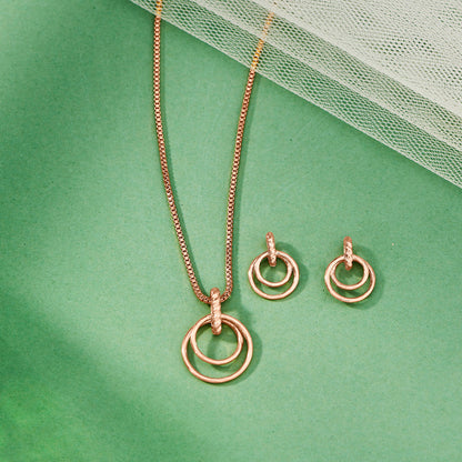 Halo Embrace Gold Pendant Set for Women