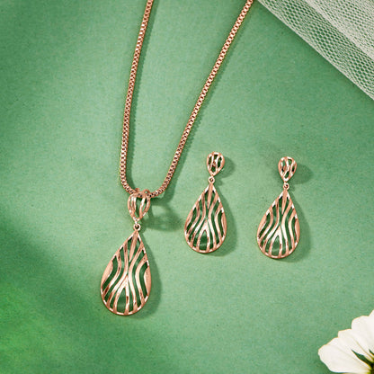 Ripple Glow Gold Pendant Set for Women