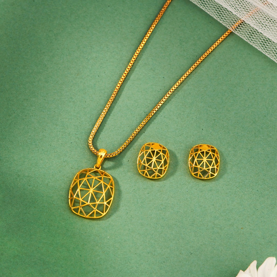 Sun Halo Gold Pendant Set for Women