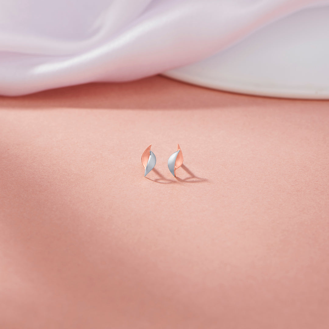 Nova Curve Gold Stud Earrings for Women