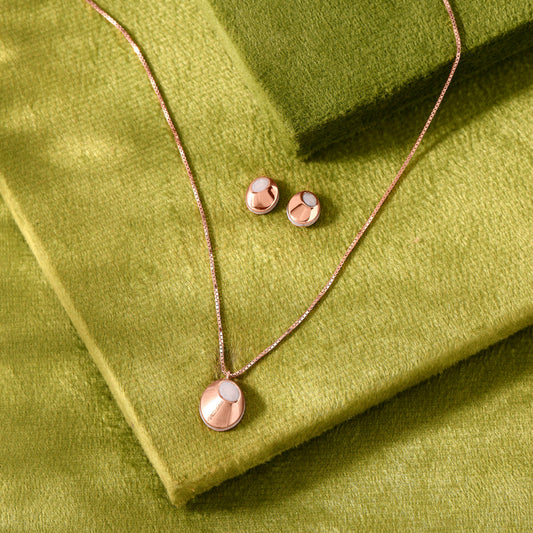 Eclipse Glow Gold Necklace Set for Women