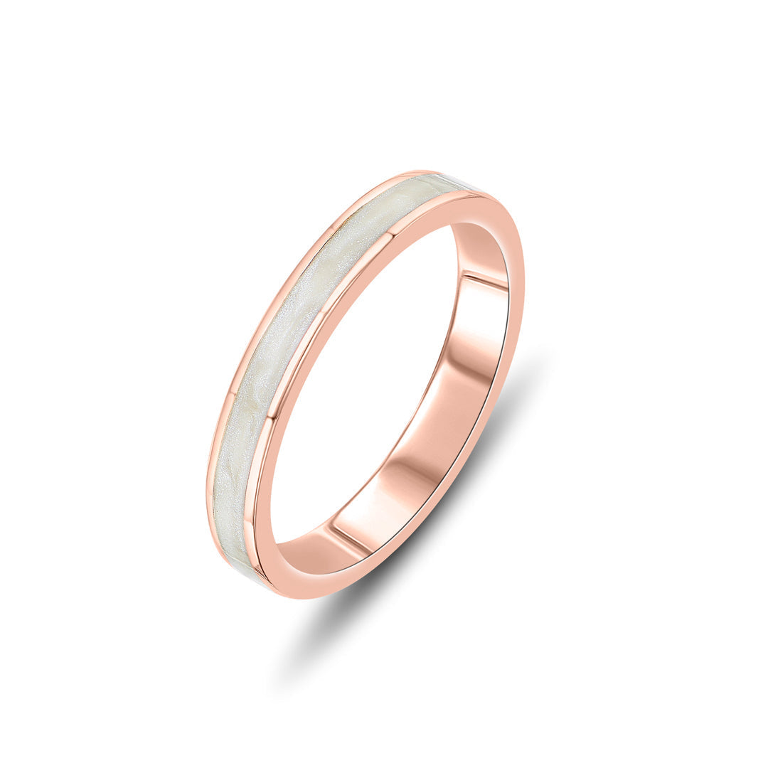 Sleek Line Gold Band Ring for Women