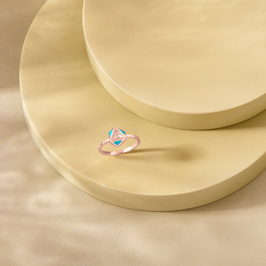 Gleam Trace Gold Fashion Ring for Women