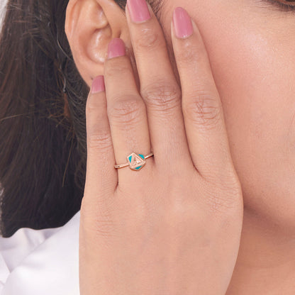 Gleam Trace Gold Fashion Ring for Women