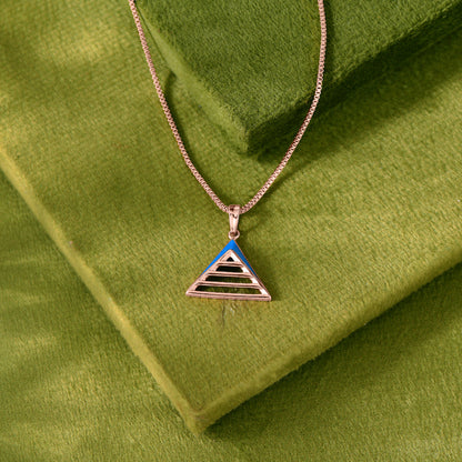 Coastal Curve Gold Modern Pendant for Women