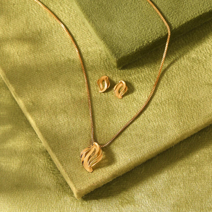 Ever Glow Gold Pendant Set for Women